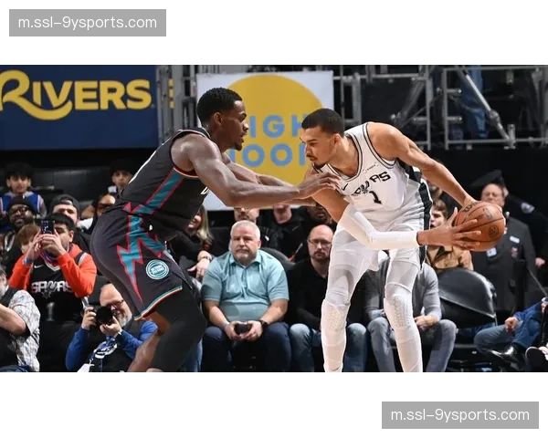 马刺客场力克东部第一活塞 文班亚马21分17篮板6盖帽统治内线 马刺客场力克东部第一活塞 文班亚马21分17篮板6盖帽统治内线